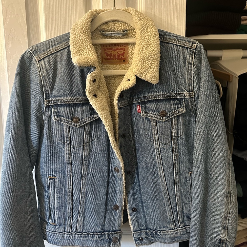 Levi's Blue Jean Jacket with Cream Sherpa Collar